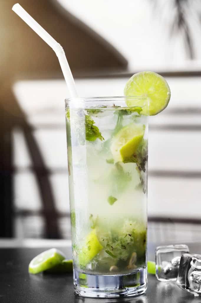 cocktail 4469550 1280